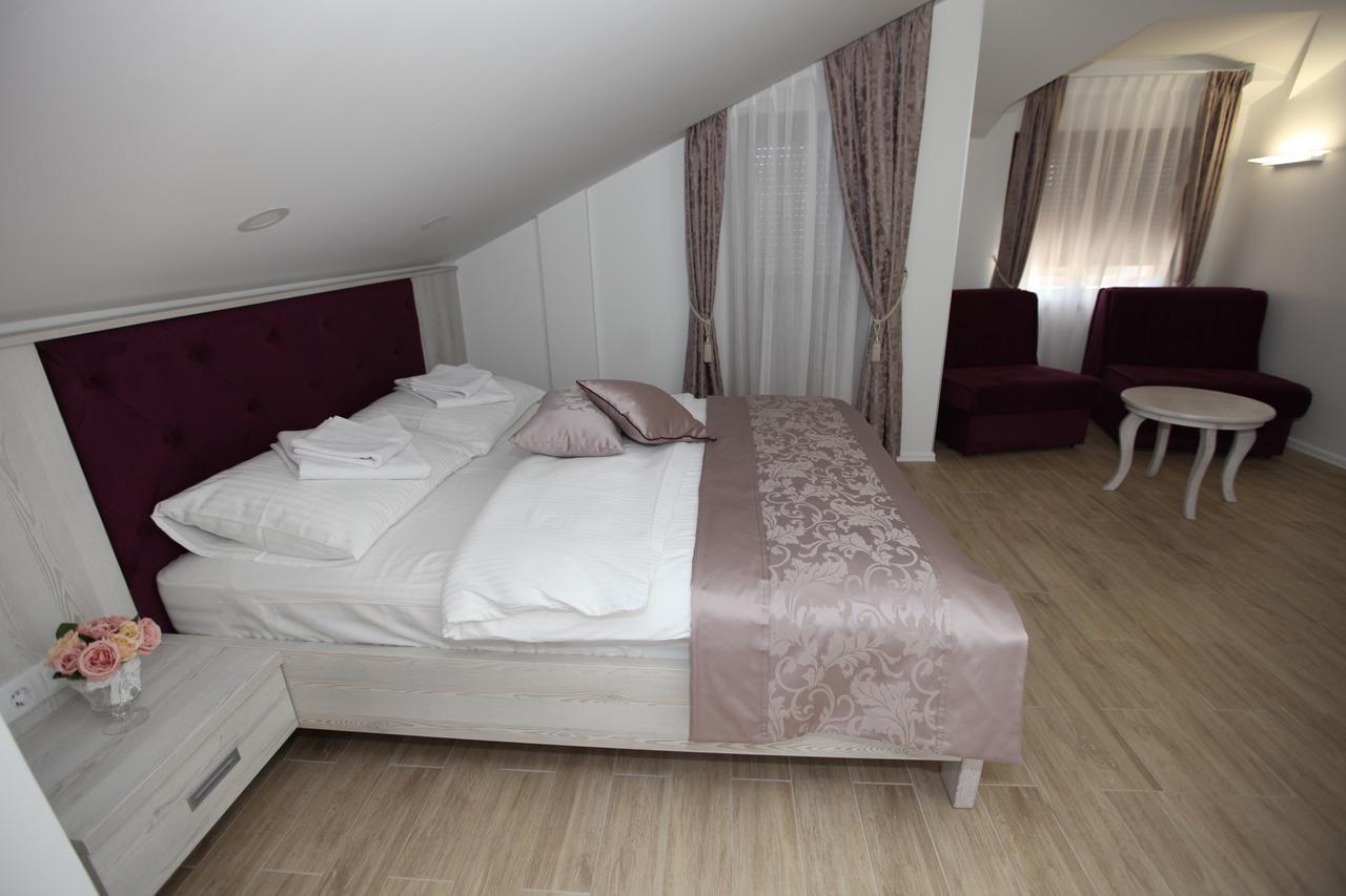 Apis Hotel Trebinje Ngoại thất bức ảnh