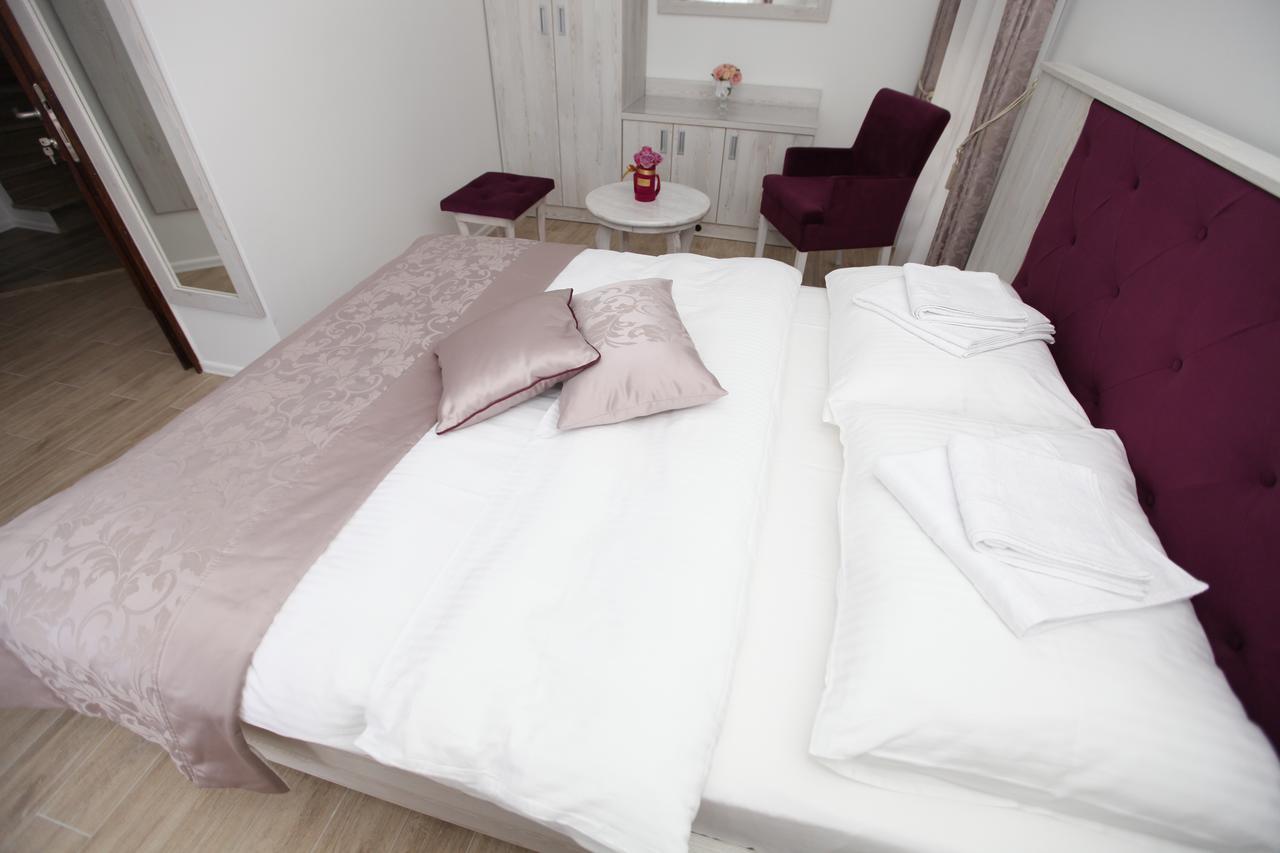 Apis Hotel Trebinje Ngoại thất bức ảnh