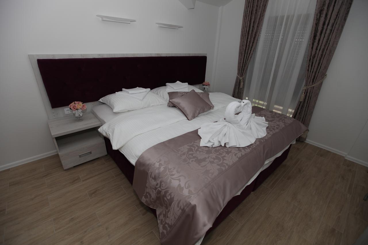Apis Hotel Trebinje Ngoại thất bức ảnh