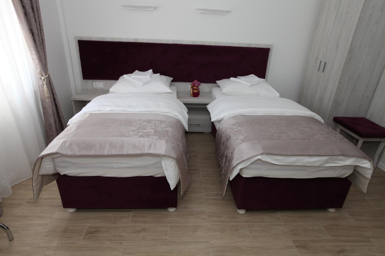 Apis Hotel Trebinje Ngoại thất bức ảnh